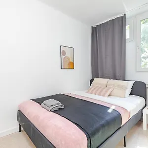 https://superapart-jana-pawa-ii-20.warsawhotelspoland.com